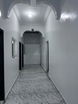 Appartement 3 chambres avec terrasse proche marché Riyad