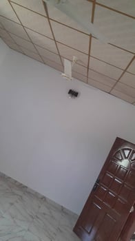 Maison F4 neuve avec balcon et parking à Gabode 4