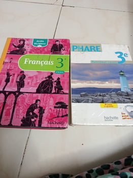 Manuels scolaires neufs 3e et 4e Français et Mathématiques
