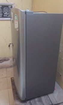 Réfrigérateur quasi neuf en bon état