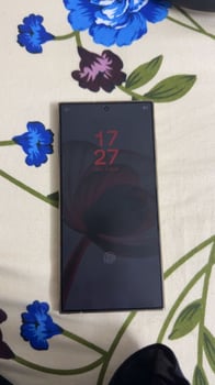 Samsung Galaxy S24 Ultra comme neuf, très peu utilisé