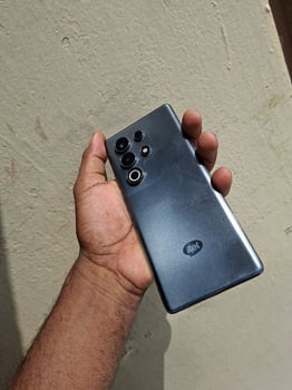Itel S25 Ultra neuf avec caméra exceptionnelle et réseau performant