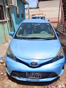Toyota Vitz essence, climatisation, boîte automatique