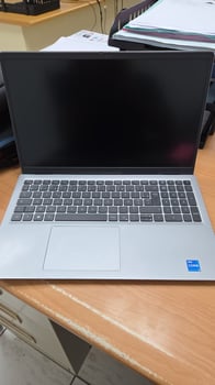 Dell Vostro 3550 15,6 Core i5 2e génération professionnel