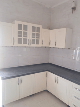 Villa duplex F6 avec balcon et parking à Haramous