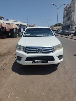 Toyota Hilux 2014 diesel boîte manuelle en bon état