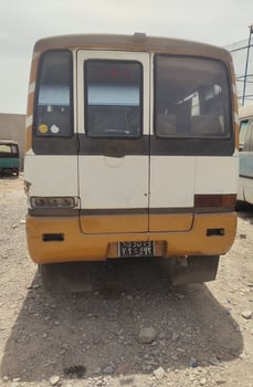 Bus Mitsubishi Rosa diesel manuel en très bon état