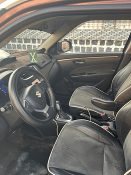 4 Voitures en excellent état à vendre : TOYOTA PRADO - TOYOTA HILUX 2020 AUTOMATIQUE &. Hyundai SANTA FE 2016 & SUZUKI SWIFT 2019