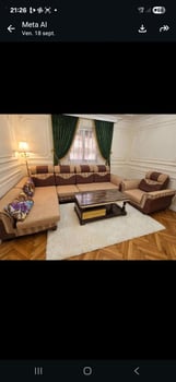 Salon d\'angle 5 places marron/beige avec table basse marbre