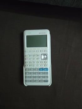 Calculatrice scientifique d\'occasion en bon état