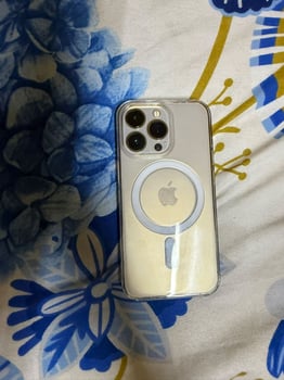 iPhone 13 Pro Gold 128 Go en excellent état