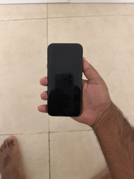 iPhone 15 Pro 256 Go Bleu Titane en bon état