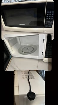 Micro-ondes digital Geepas GMO1895-20LD 20L en bon état