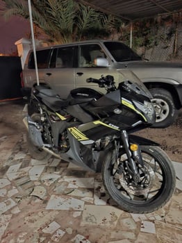 Moto Jincheng JC-200cc 2024, excellent état, 2 propriétaires