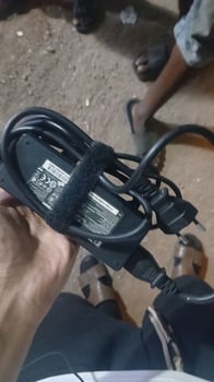 Ordinateur portable HP en bon état avec chargeur neuf