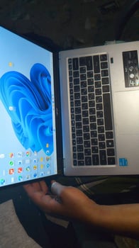 Ordinateur portable Intel Pentium Silver 4 Go RAM 250 Go SSD