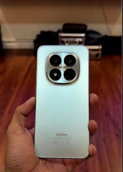 Redmi 15 Pro Plus / 512 Go interne.
