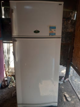 Réfrigérateur neuf, faible consommation électrique