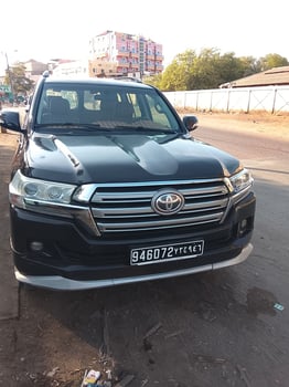 Toyota Land Cruiser V8, boîte manuelle, bon état