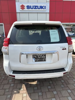 Toyota Prado LG150 2014 bien entretenue