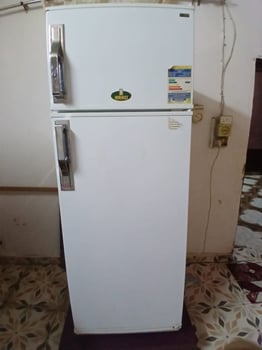 Réfrigérateur neuf utilisé quelques mois en bon état
