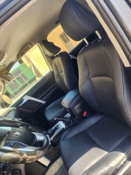 Toyota Land Cruiser Prado diesel boîte automatique
