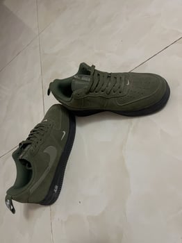 Nike Air Force 1 Vert Olive Neuf Pointure 41