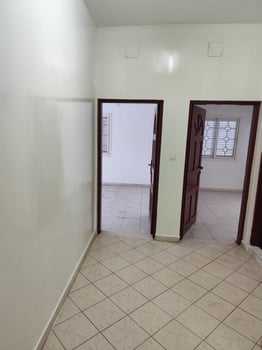 Appartement F3 1er étage avenue 13 proche ADDS