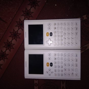 Calculatrice scientifique NumWorks comme neuve pour lycée