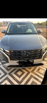Hyundai Creta 2025 essence, boîte automatique, récent