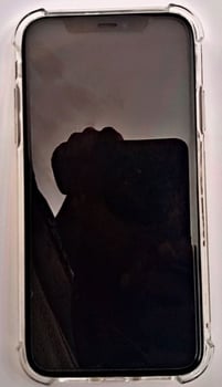 iPhone 11 noir en bon état
