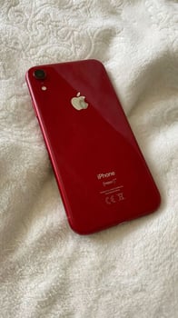 iPhone XR Rouge 128 Go en très bon état