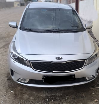 Kia K3 2017 diesel boîte automatique climatisation fonctionnelle