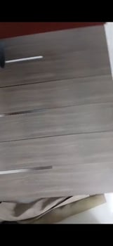 Chat de race élégant avec enclos à trois niveaux neuf
