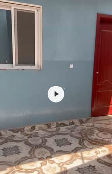 Maison F3 neuve avec 3 chambres et cuisine moderne à Cité Charaf 1