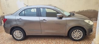 Suzuki Dzire fin décembre 2017 en très bon état, prix négociable