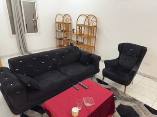 Canapé 3 places et fauteuils à vendre - Prix négociable