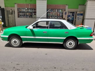 Toyota Crown automatique, excellent état, 950 000 FD