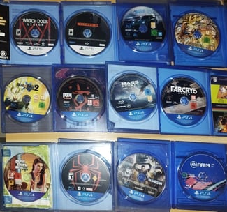 Vente de CD PS4 et PS5 à prix négociables - Contactez-moi sur WhatsApp!