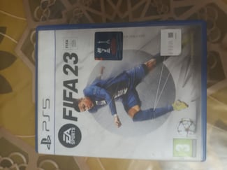 Jeu FIFA 23 PS5 en parfait état, déplacement gratuit