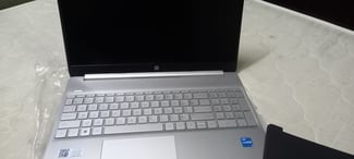 PC HP Laptop15s, Windows 11, 8 Go RAM, 500 Go stockage, Intel Core i3