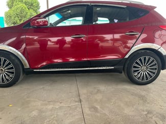 Hyundai Tucson ix 20, climatisé, en bon état