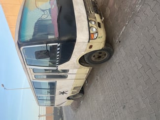 Bus Mitsubishi Rosa à louer pour école ou entreprise