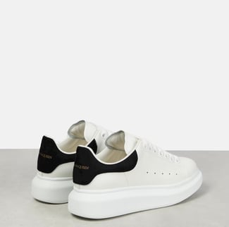 Chaussure Alexander McQueen authentique taille 42-43