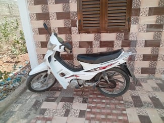 Moto Jincheng 110 en excellent état