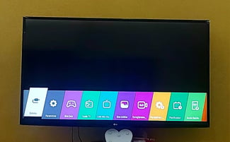 Télévision LG 43 pouces, bon état, avec HDMI et USB