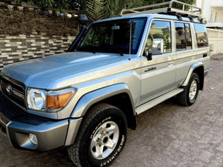 Toyota Land Cruiser Hard-top, diesel, manuelle, 9 places