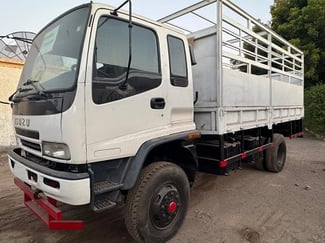 Camion Isuzu 2016, 12 tonnes, 121500 km, bon état