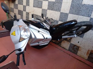 Moto Jincheng, comme neuve, 1500 km