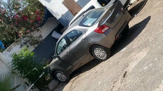 Suzuki Dzire 3 mois, sous garantie, comme neuf